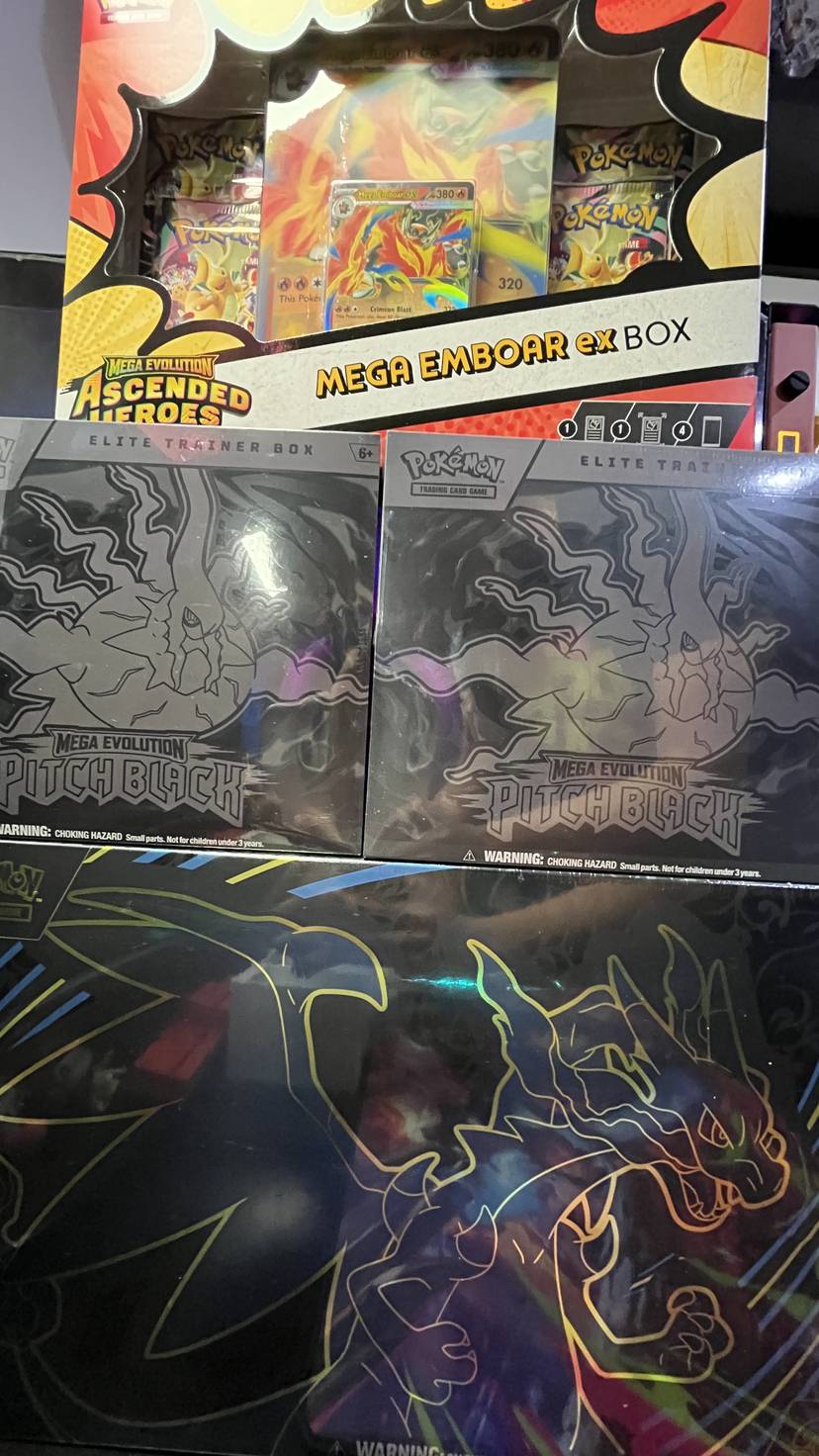 UPC Charizard + Ascended GRATIS! Podio Pitch 