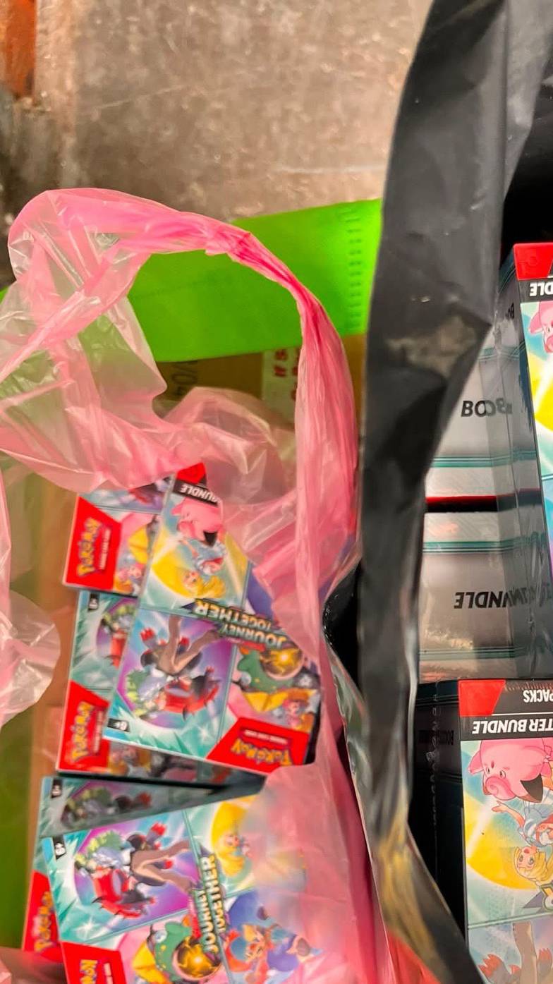 ruleta mágica y venta de hits Pokémon