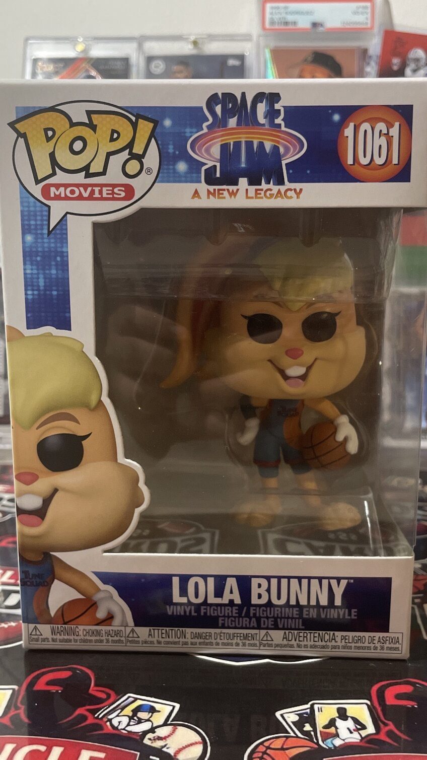 LOLA BUNNY