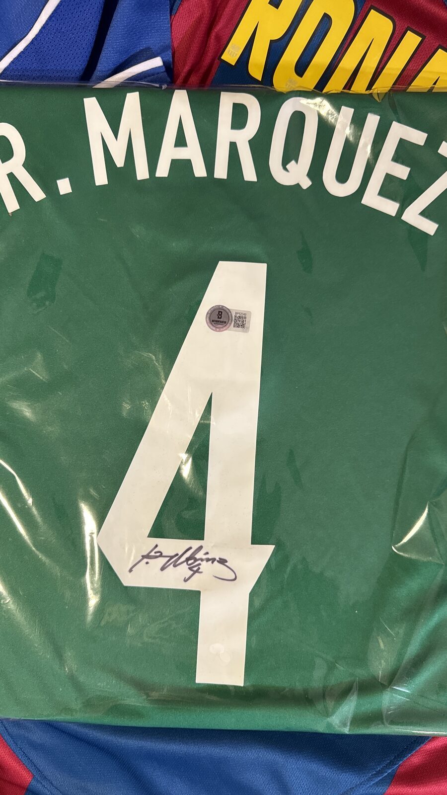 Rafa Márquez firmado