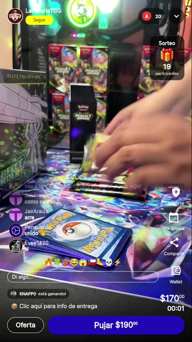 Carta Pokémon Charizard subastada