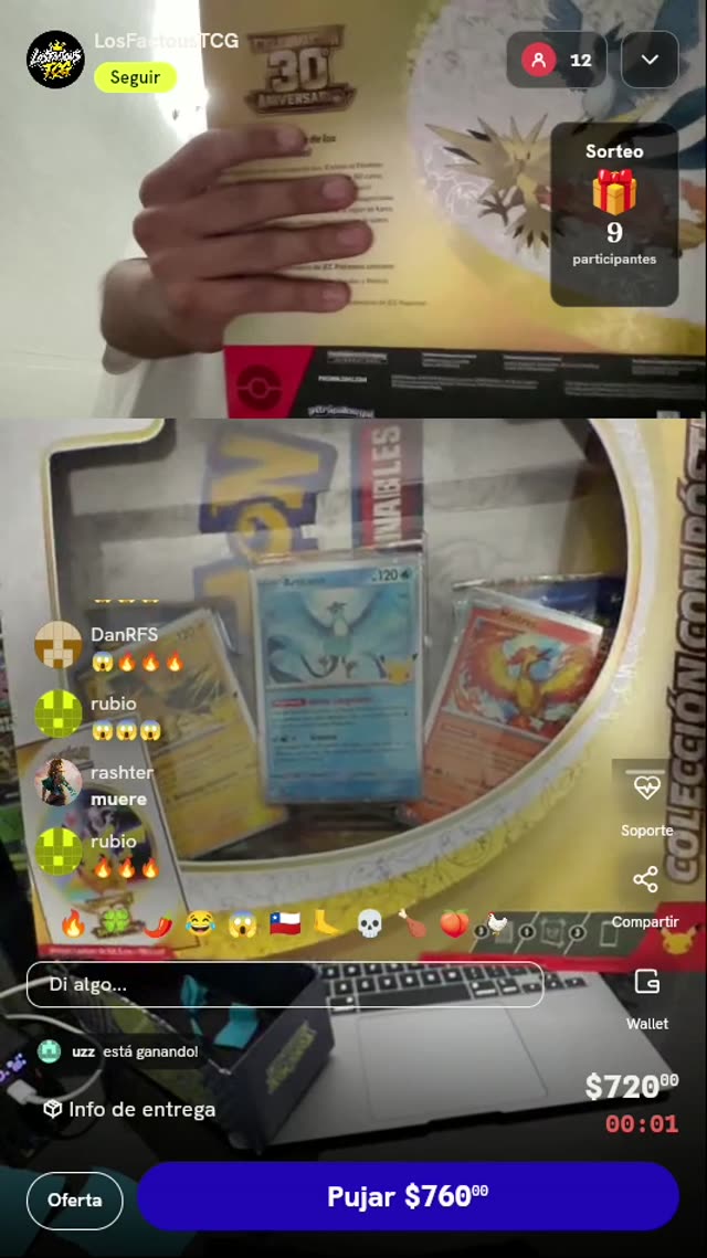 Colección con Póster 30° Aniversario Pokémon TCG