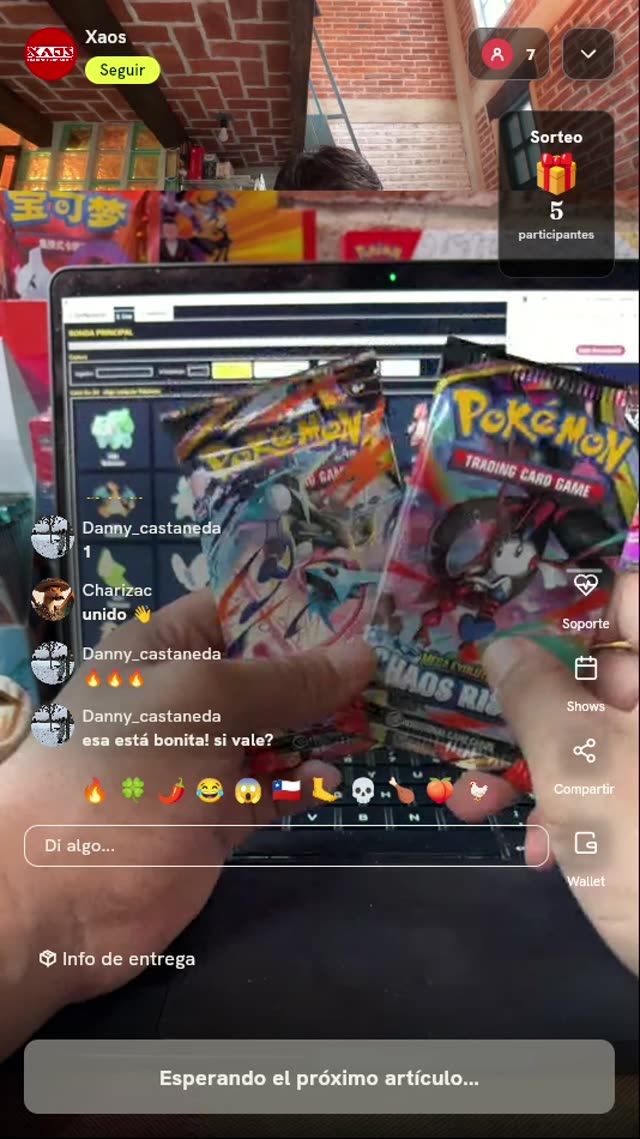 Dos sobres de Pokémon TCG