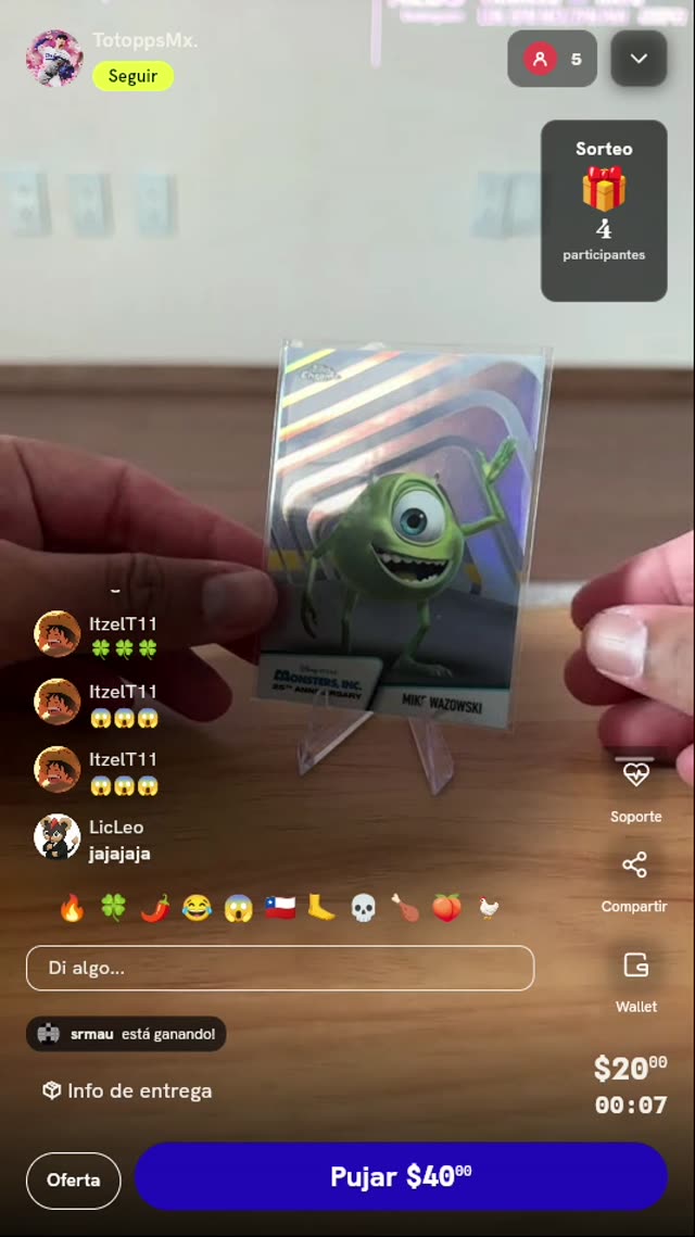 Carta Topps Chrome Mike Wazowski