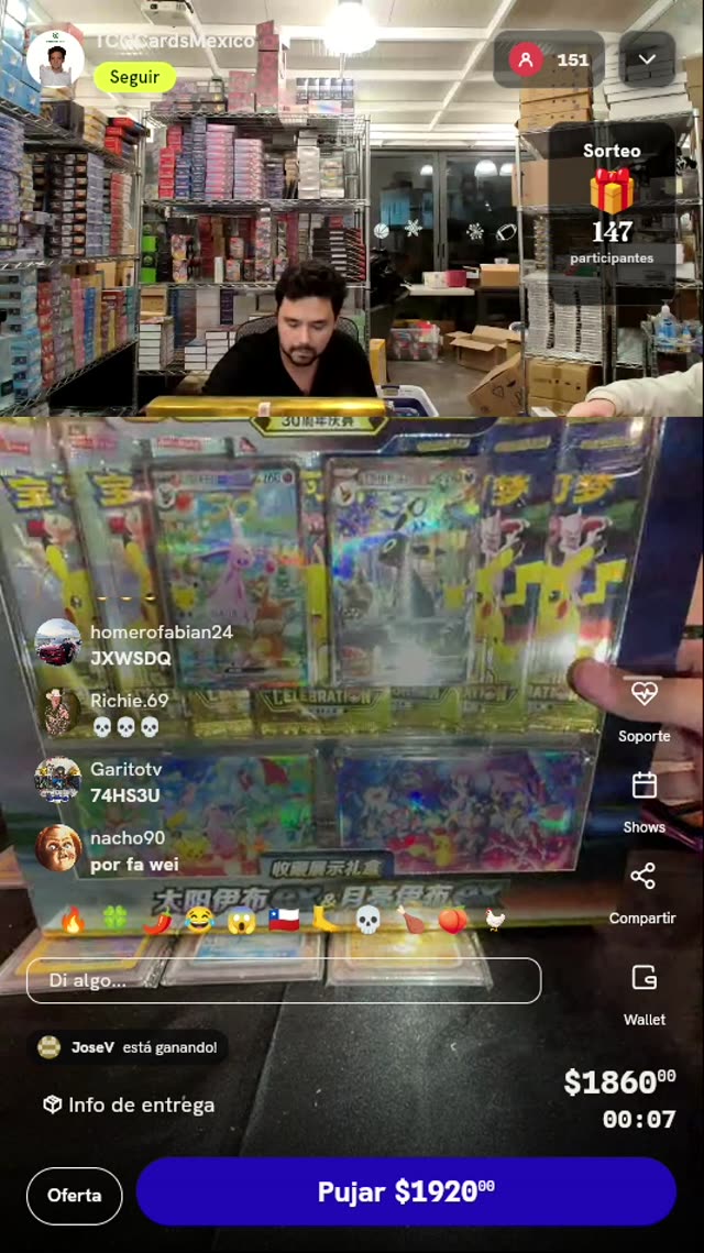 Caja Pokémon 30° Aniversario Espeon y Umbreon