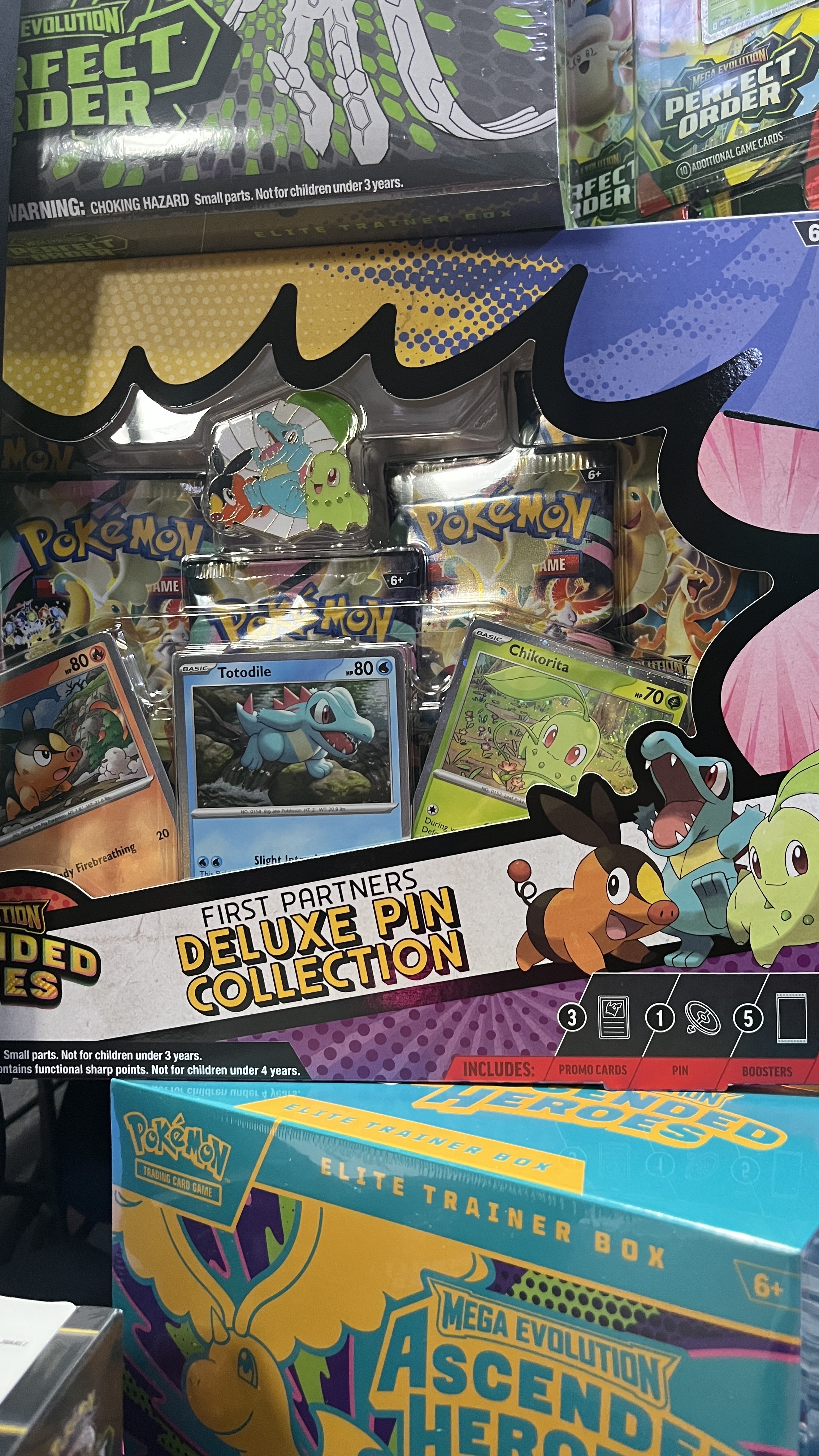 ETB + PIN Ascended GRATIS! B&W desde $20 