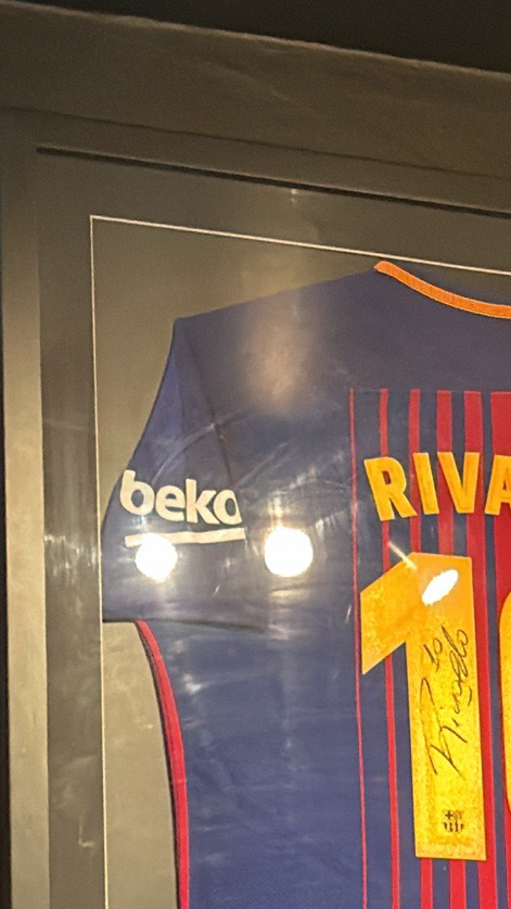 rifa firma de Rivaldo 