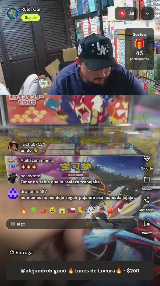 Caja de Regalo Pokémon Dynamax Clash
