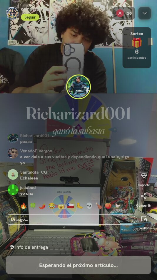 Caja Pokémon TCG Evoluciones Prismáticas