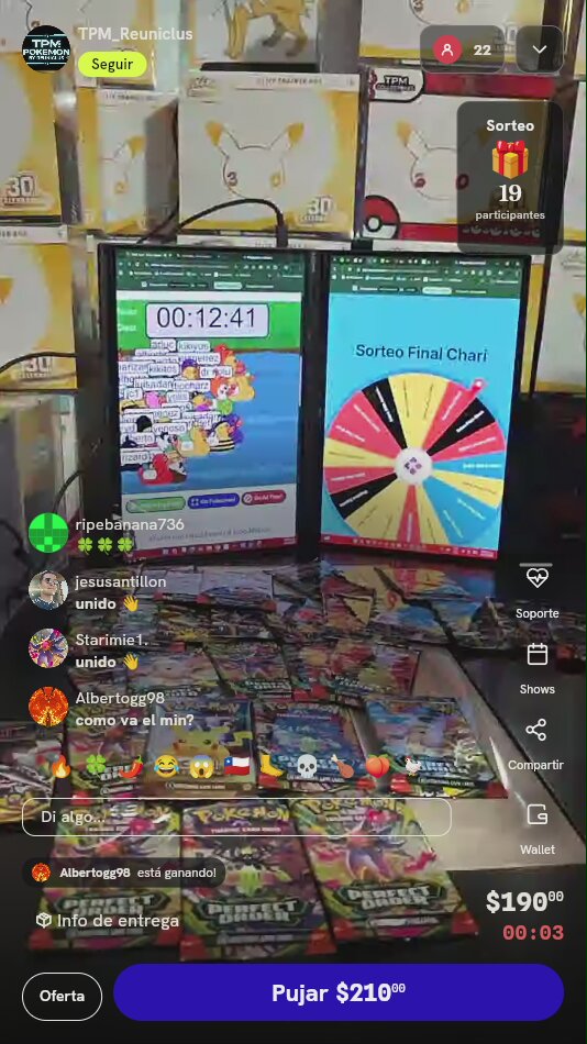 Pokémon TCG Celebrations Collector Chest