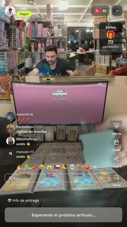 Caja de Colección Pokémon Mew