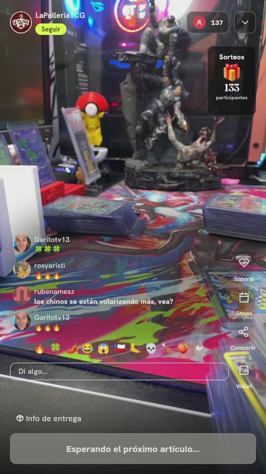 Carta Pokémon Glaceon VMAX